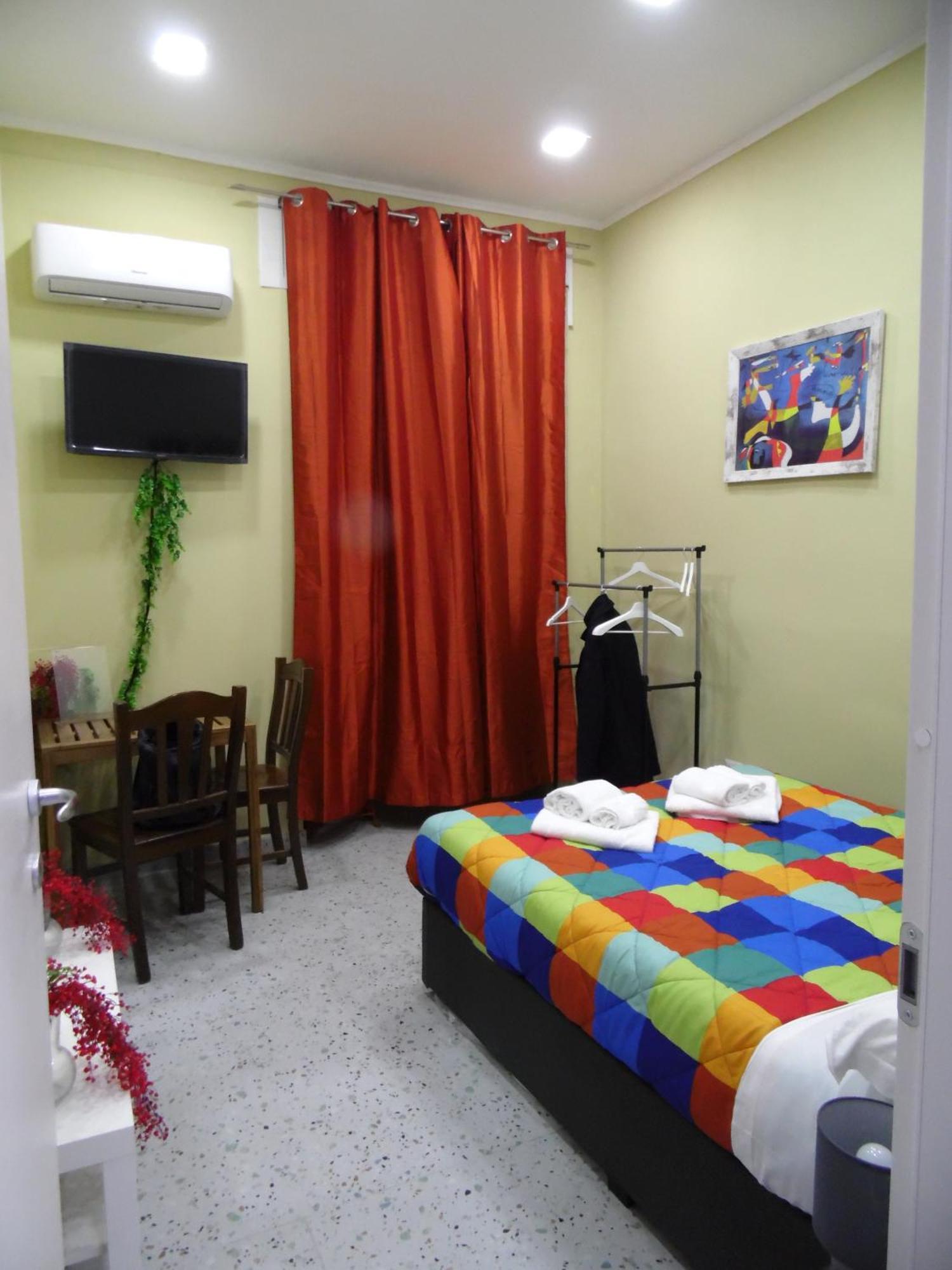 Apartment Mithra Centro Storico Naples
